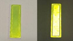 Rectángulo engomado amarillo